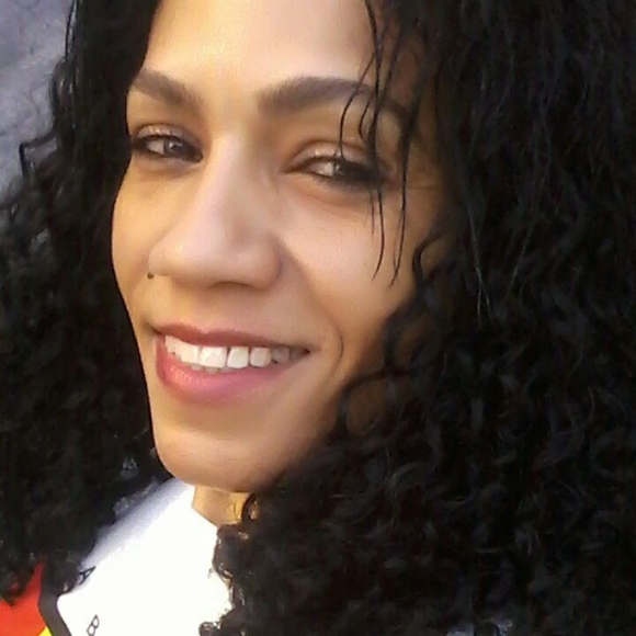 Meet your Posher, Helena - Picture 1 of 1